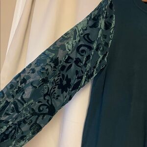 NWT STATEMENT sleeve sweater!